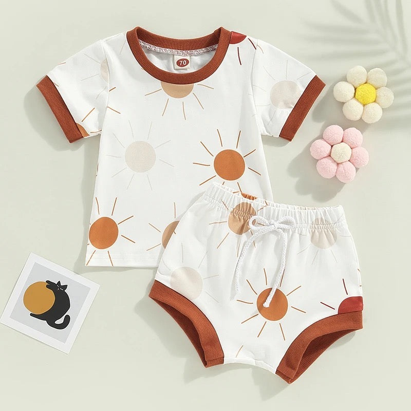 2-Piece Set | Vintage Floral & Sun Printed Outfit